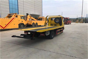 会同非事故拖车